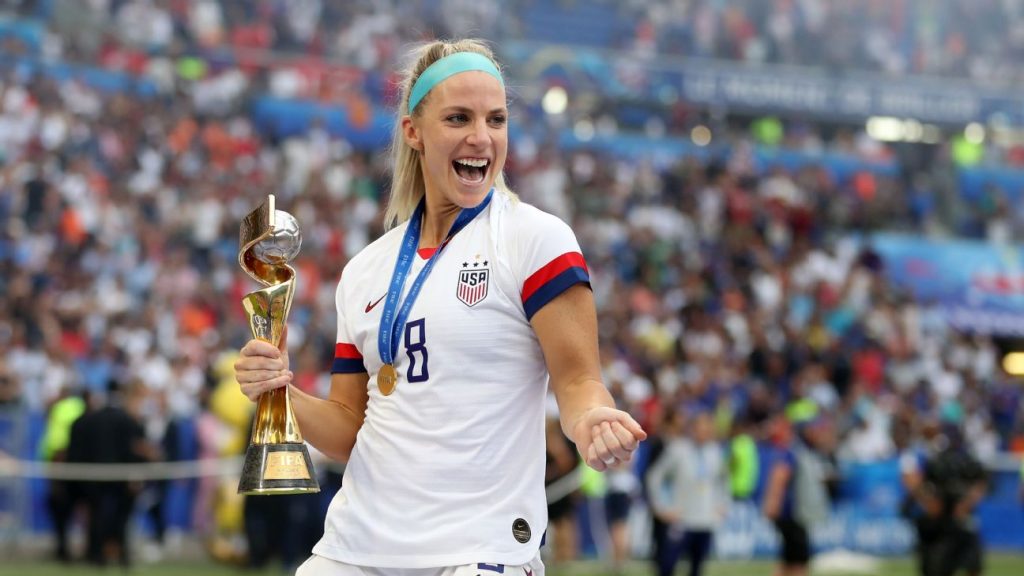 Julie Ertz Pesepak Bola Wanita