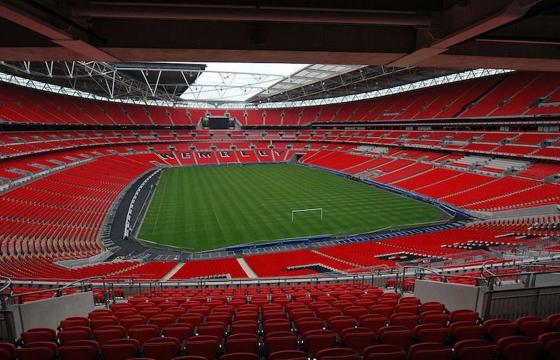 Pertandingan Piala FA dilakukan di Stadion Wembley